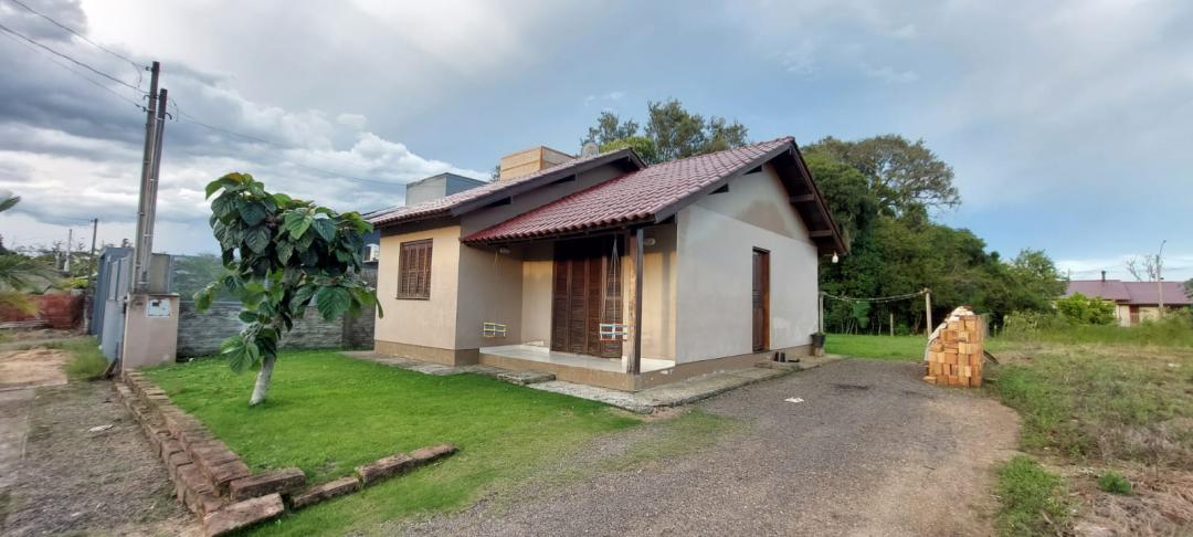 MEGA OFERTA! Casa de Alvenaria com 2 Quartos e Amplo Terreno em Igrejinha — foto 1